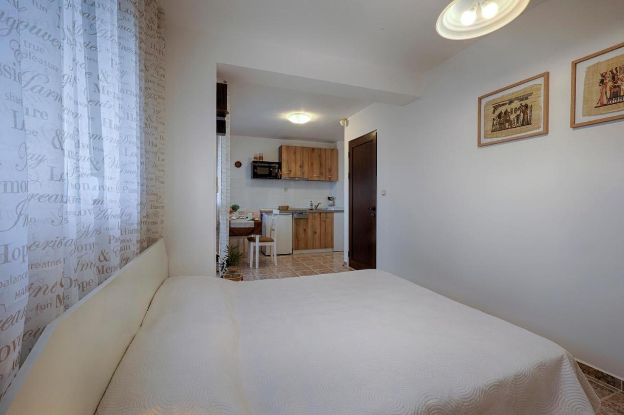Kabakum Apartments Alen Mak Золоті Піски Екстер'єр фото